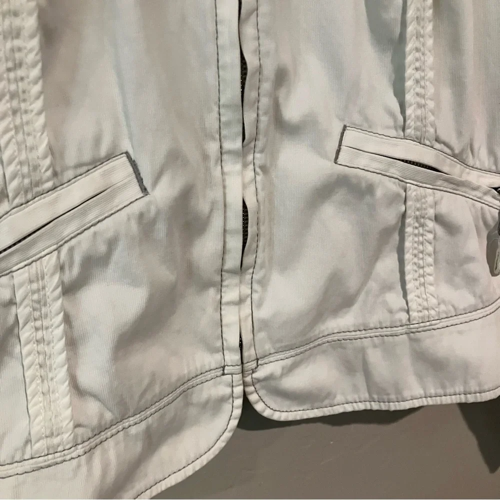 LOFT Ann Taylor Women's Cream Bomber Jacket Size 8 - Picture 4 of 16